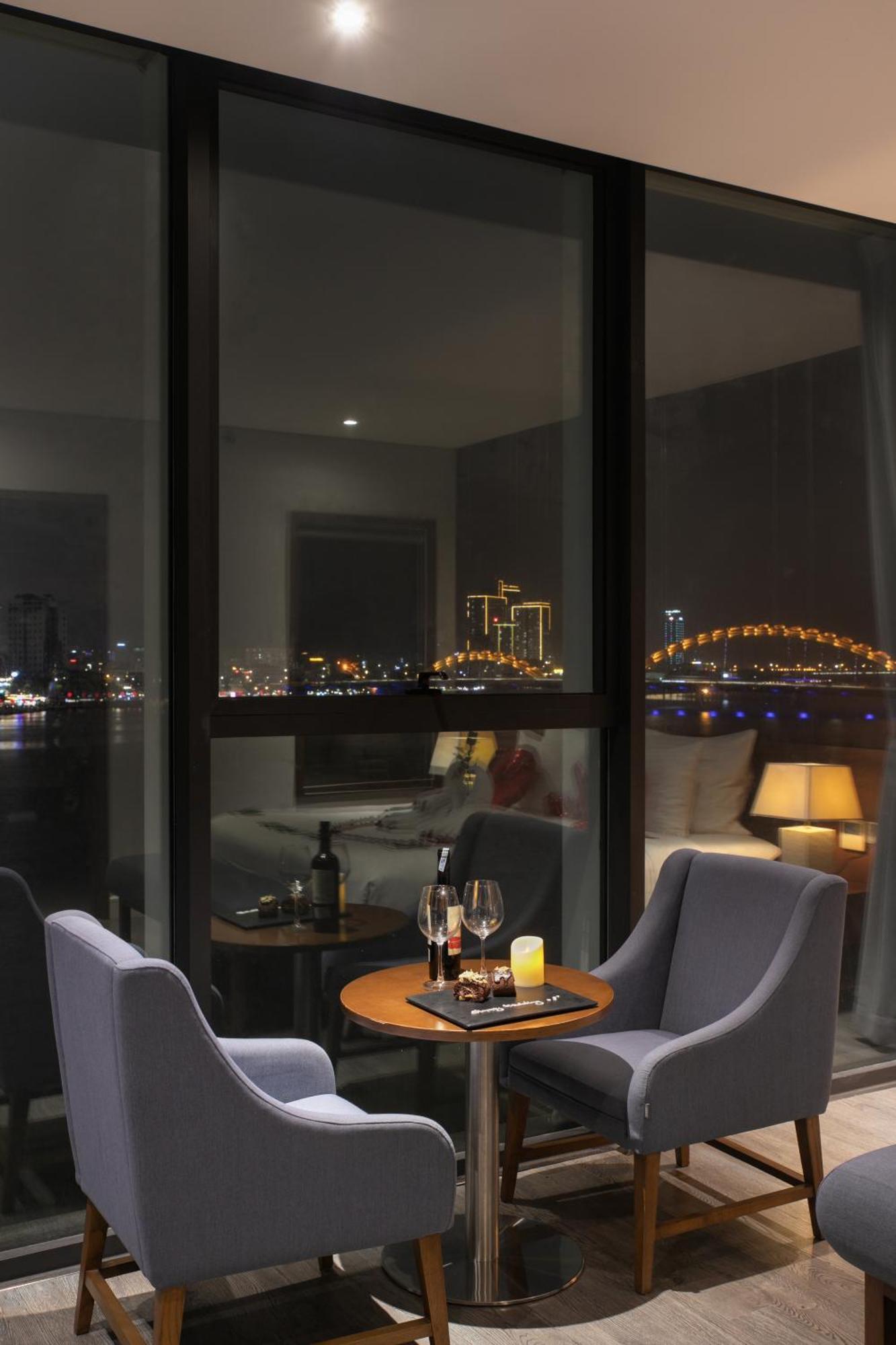 Avora Hotel