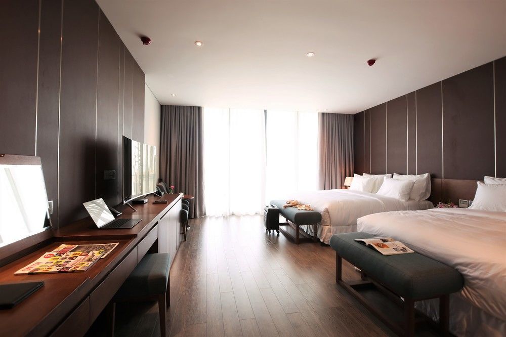 Hotel Avora 3*